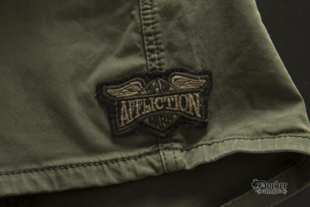 Нашивка на женских шортах Affliction 111WS003